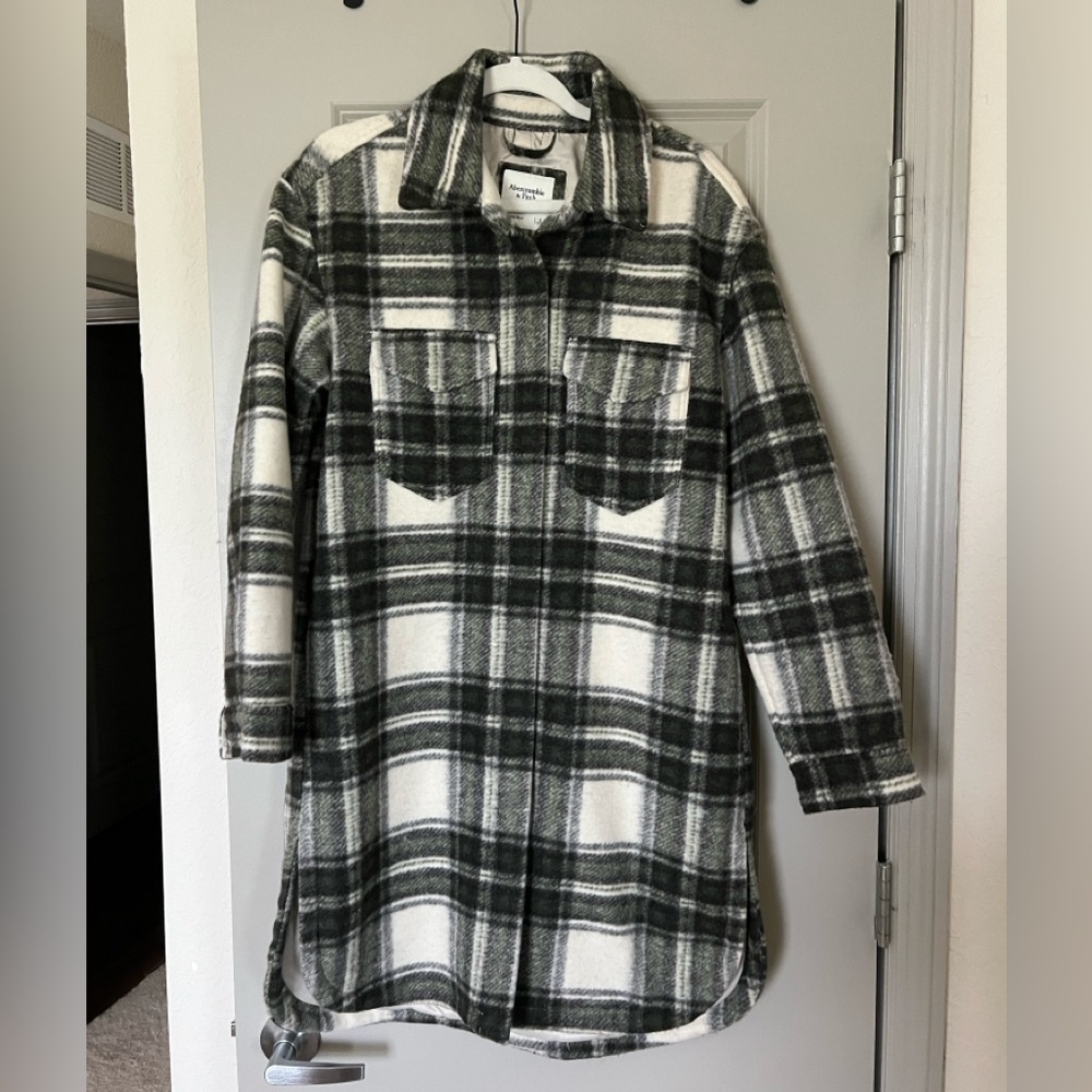 Abercrombie & Fitch Oversized Flannel Jacket